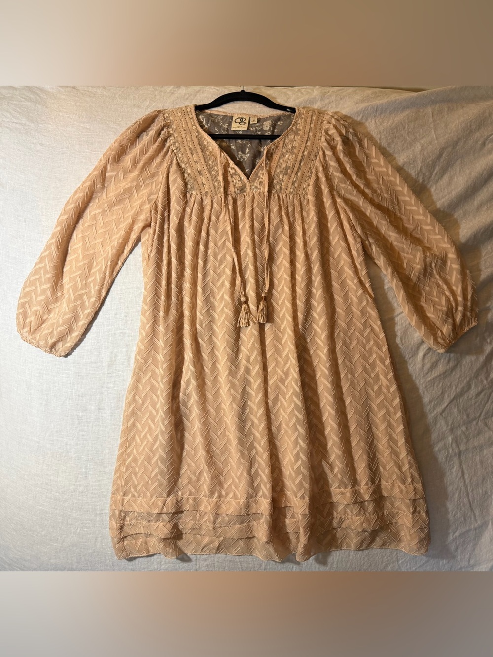 Anthropologie one September  Anwen Blush Peasant Tunic with Lace Trim & Tassel